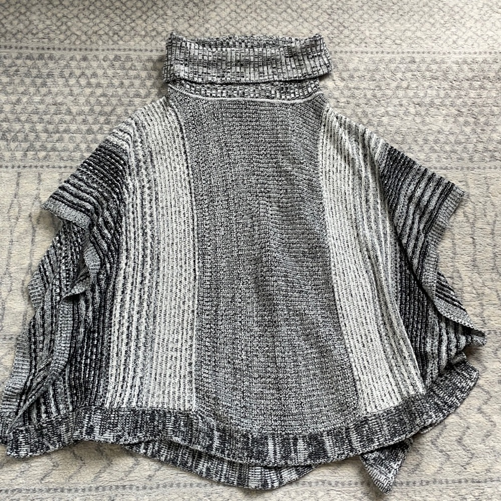 Women cape size 8